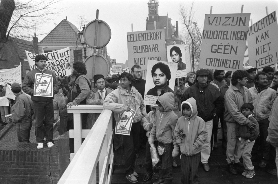 Demonstratie tegen asielbeleid in Hoorn, Bestanddeelnr 934-2128