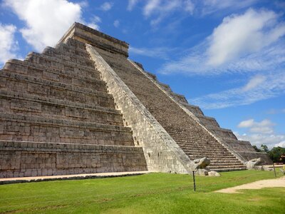 Chichen itza mexico mayan photo