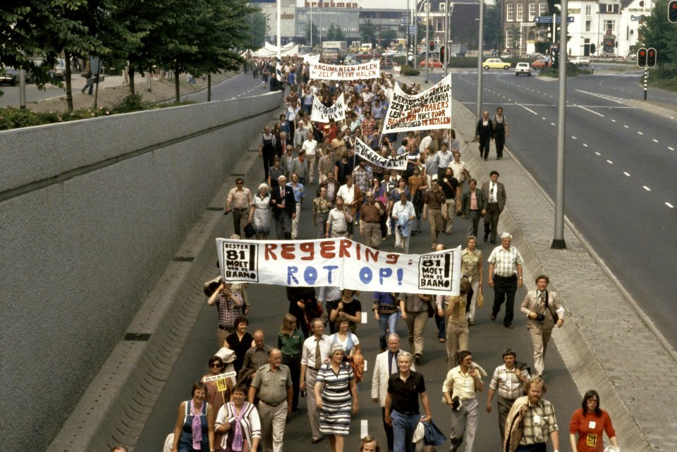 Demonstratie tegen Bestek 1981 in Utrecht, Bestanddeelnr 253-8075