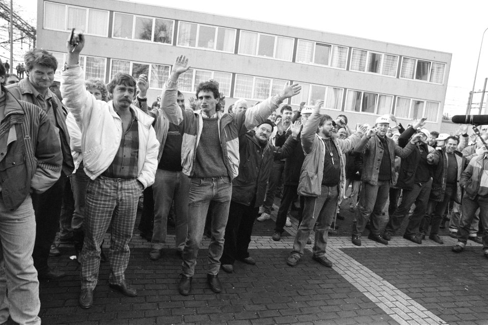 Demonstratie stakende havenarbeiders stukgoedsector Amsterdam midden Paul Rosenm, Bestanddeelnr 934-1321