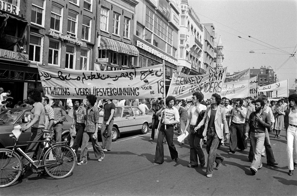 Demonstratie voor verstrekken van verblijfsvergunningen voor 182 in ons land ver, Bestanddeelnr 929-8376