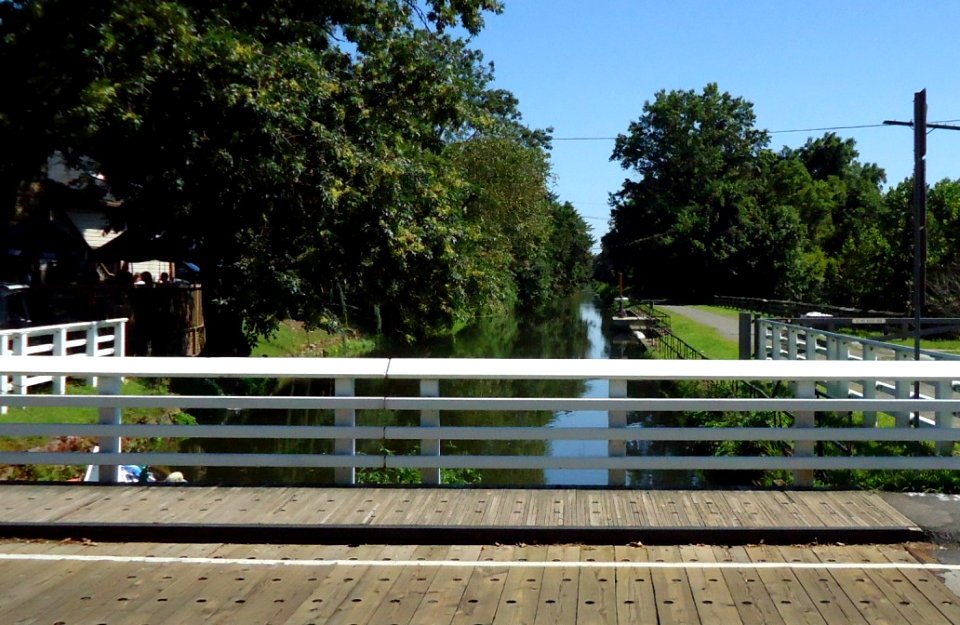 Delaware & Raritan Canal from bridge