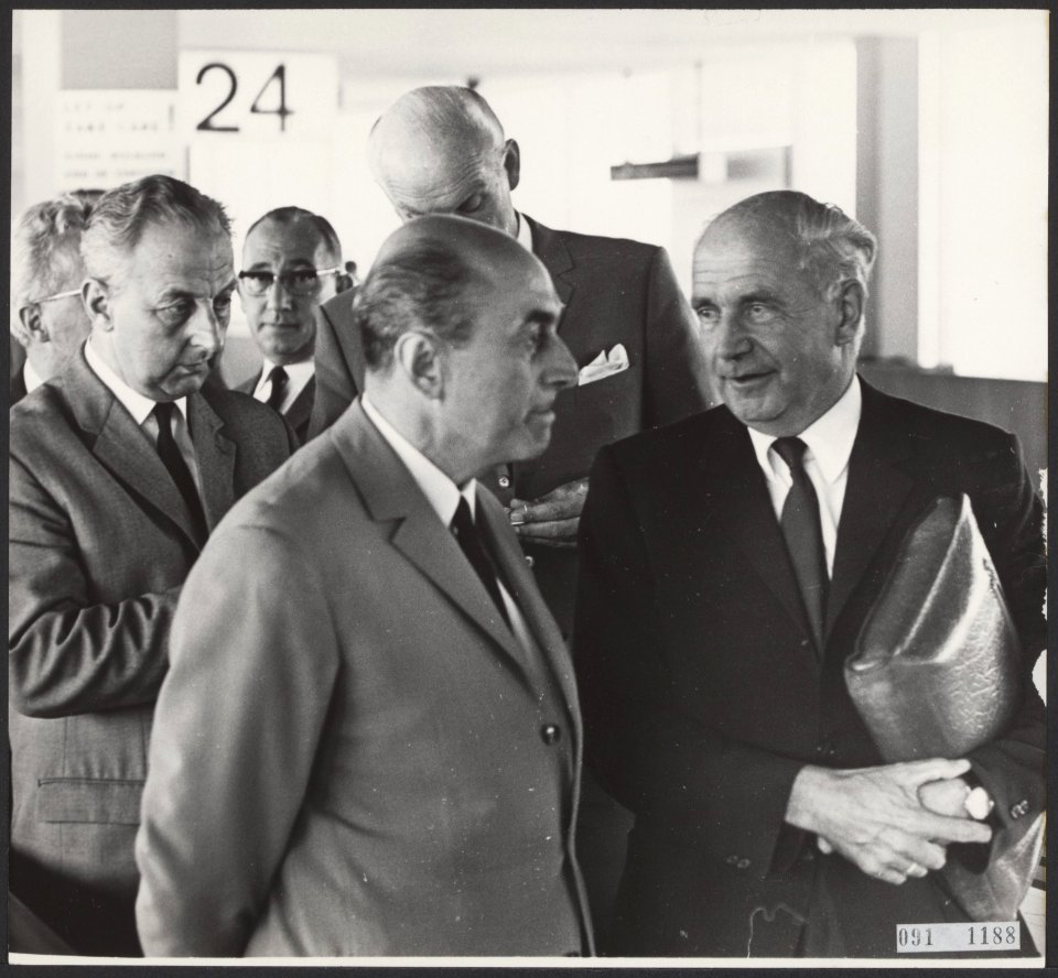 Delegatie van kamerleden teruggekeerd uit roemenie, Bestanddeelnr 091-1188