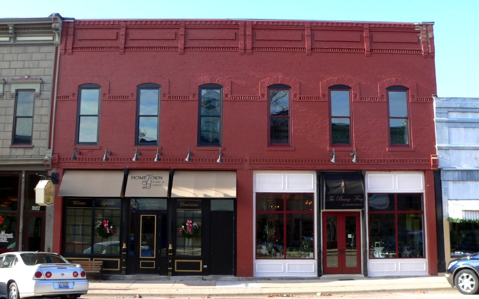 Delavan, Illinois 313-315 Locust St