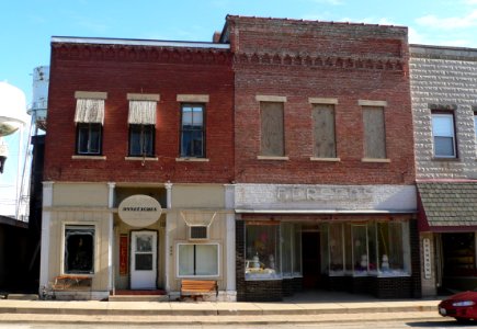 Delavan, Illinois 320-322 Locust St