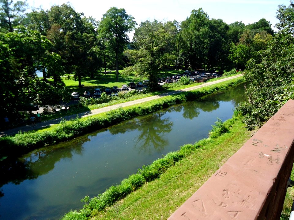 Delaware & Raritan Canal seen from footbridge
