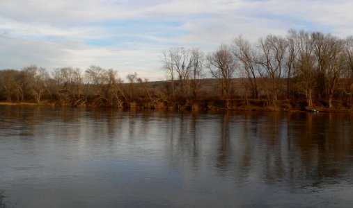 Delaware River from Raymondskill mouth across US