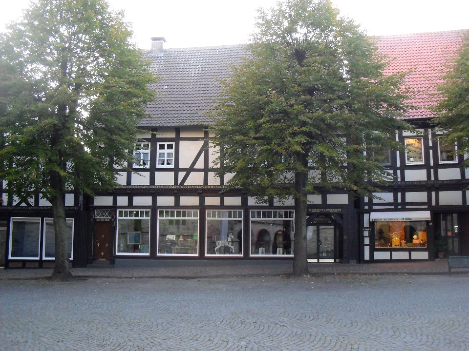 Delbrueck-Kirchplatz 16