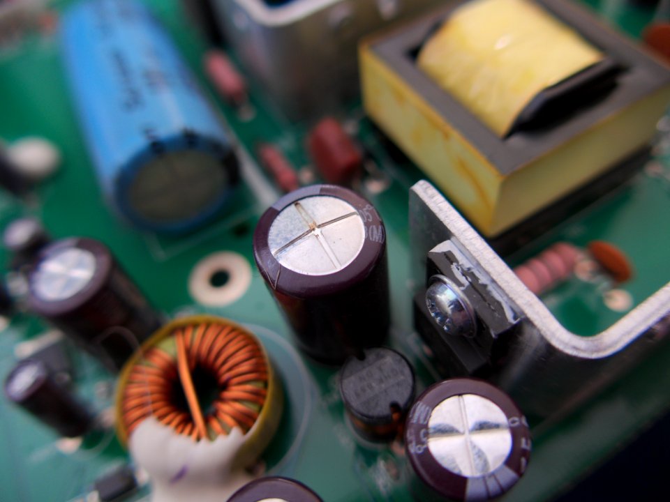 Dell-SE177FP-board-bad-capacitor-20150807-001