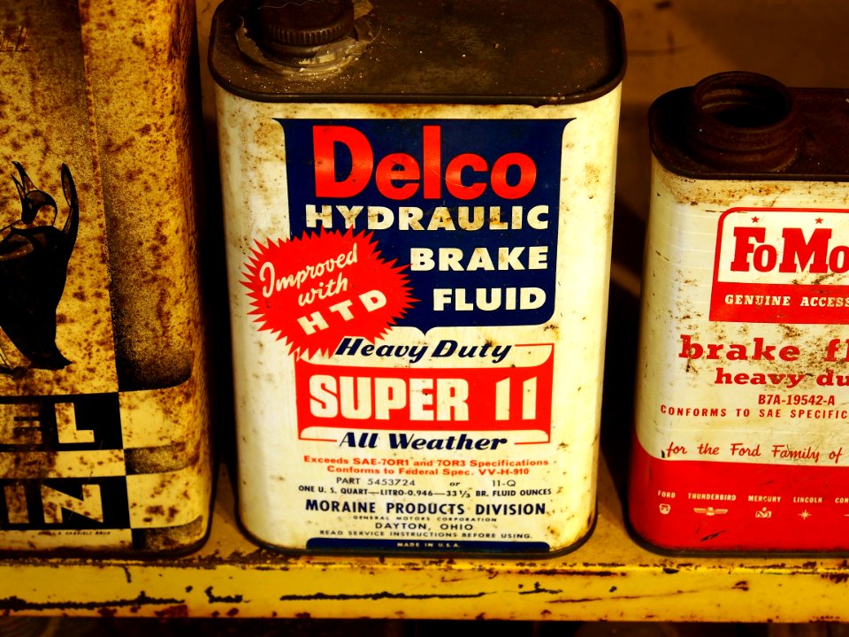 Delco hydrolic brake fluid, Super 11