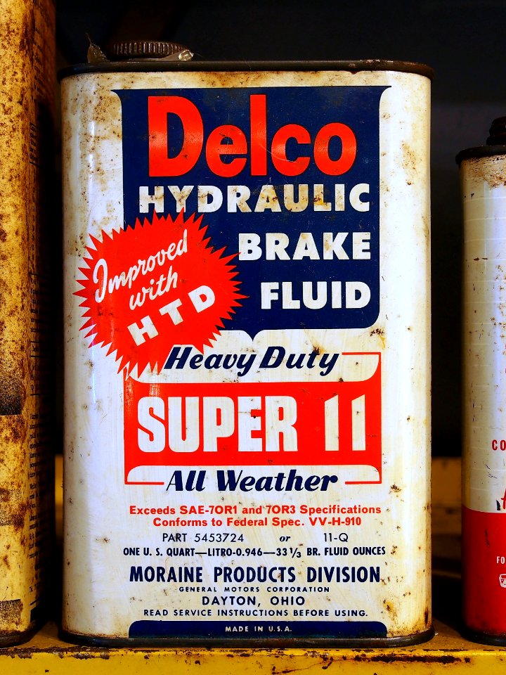 Delco brake fluid can pic1