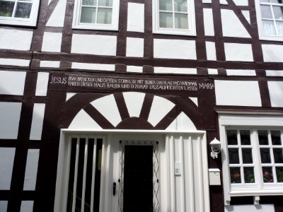 Delbrück - Kirchplatz 4 - Inschrift Tor