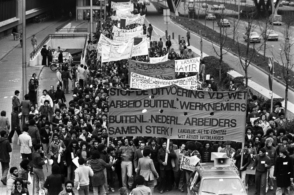 Demonstratie buitenlandse arbeiders in Utrecht tegen 1 november Wet overzicht, Bestanddeelnr 930-7381
