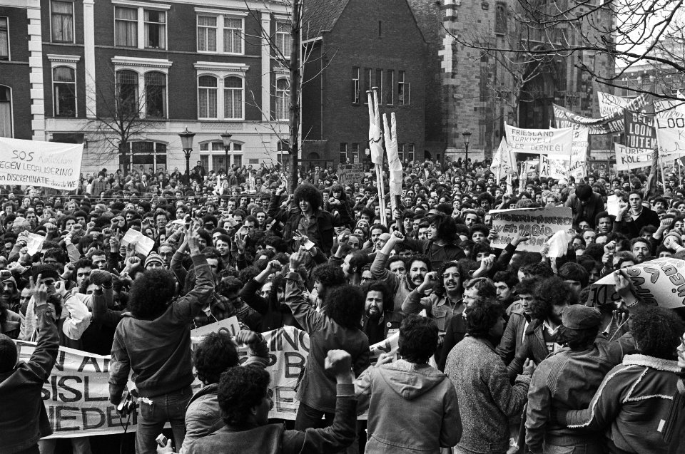 Demonstratie buitenlandse arbeiders in Utrecht tegen 1 november Wet overzicht, Bestanddeelnr 930-7383