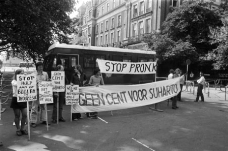 Demonstratie bij IGGI-conferentie in Amsterdam, Bestanddeelnr 928-6340