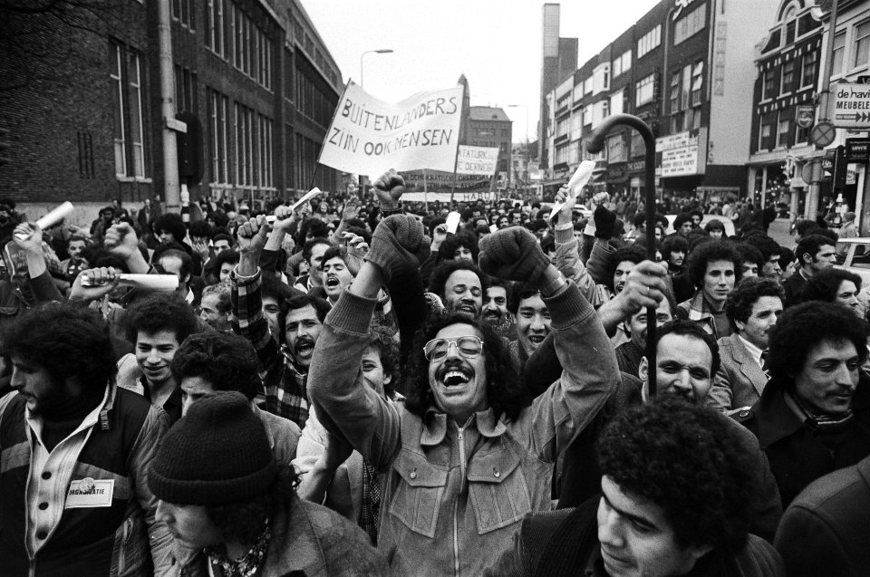 Demonstratie buitenlandse arbeiders in Utrecht tegen 1 november Wet demonstran, Bestanddeelnr 930-7384