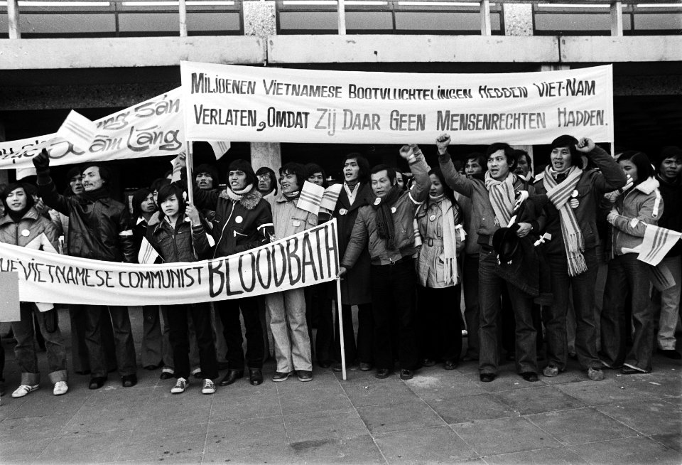 Dem van in Nederland verblijvende Vietnamezen tegen politieke toestand in hun l, Bestanddeelnr 930-6830