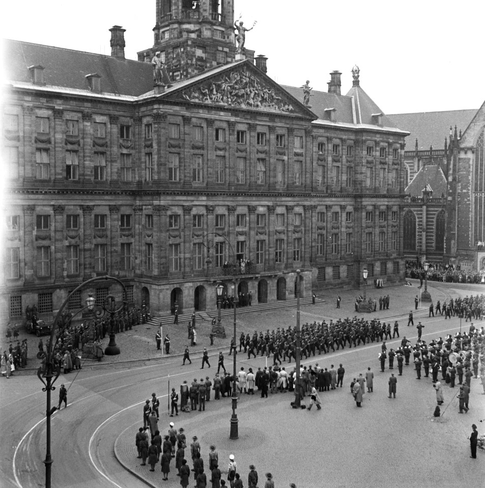 Defilé op de Dam, Bestanddeelnr 900-4649