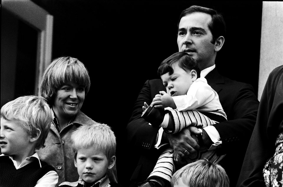 Defile Soestdijk 78 Prinses Christina en Jorge Guillermo met zoon Bernardo (clo, Bestanddeelnr 929-6981