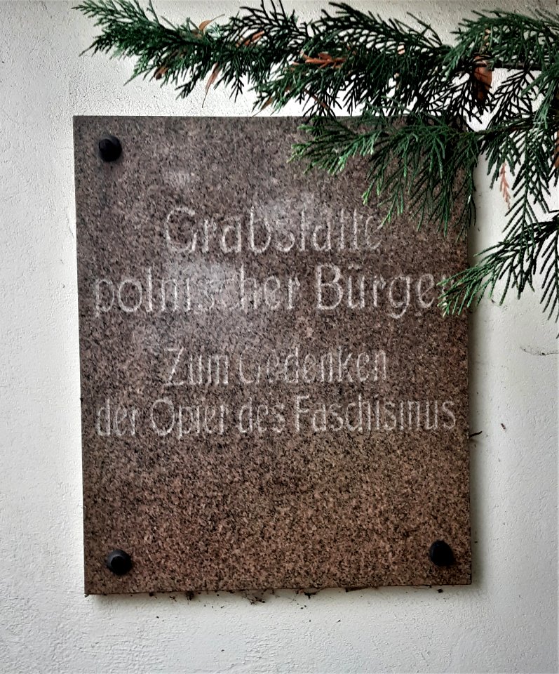 Delitz-Friedhof Grabstätte polnische Zwangsarbeiter2