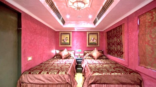 Deluxe 'Ruby' room of Palace on wheels luxury train-India