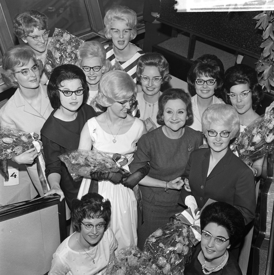 Demi finale Miss Bril verkiezing met Conny Stuart, Bestanddeelnr 913-7821
