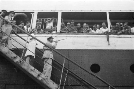 Demobiliserenden naar Nederland Legercommandant luitenant-generaal SH Spoor e, Bestanddeelnr 234-5-1