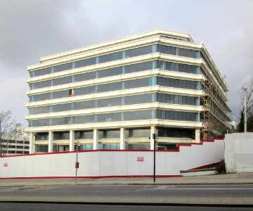 Demolition of Amex House, Edward Street, Brighton (December 2016) (6)