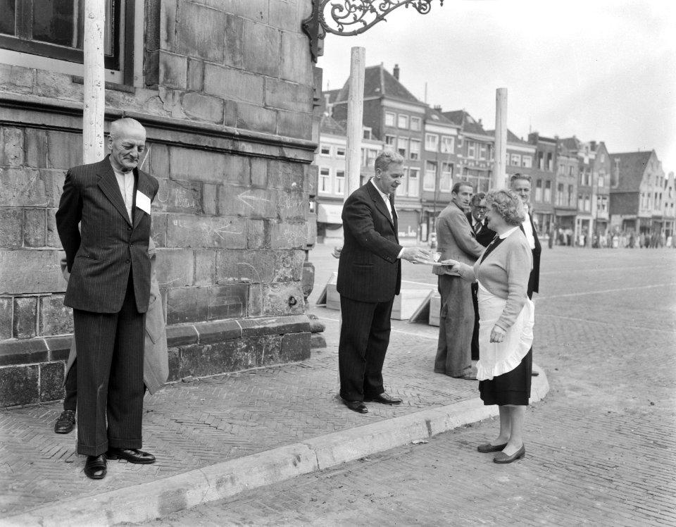 Delft. Opnames voor de film Betrayed (werktitel The true and the brave, met, Bestanddeelnr 934-5542