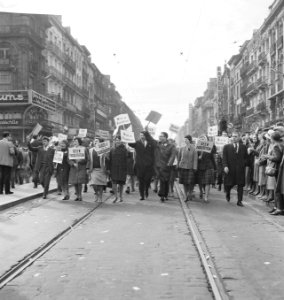 Demonstratie in Brussel. Demonstratie in de straten, Bestanddeelnr 913-0846