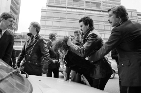 Demonstratie 30 jongeren Belangenvereniging Minderjarigen (BM) en vakbond tehuis, Bestanddeelnr 931-3738