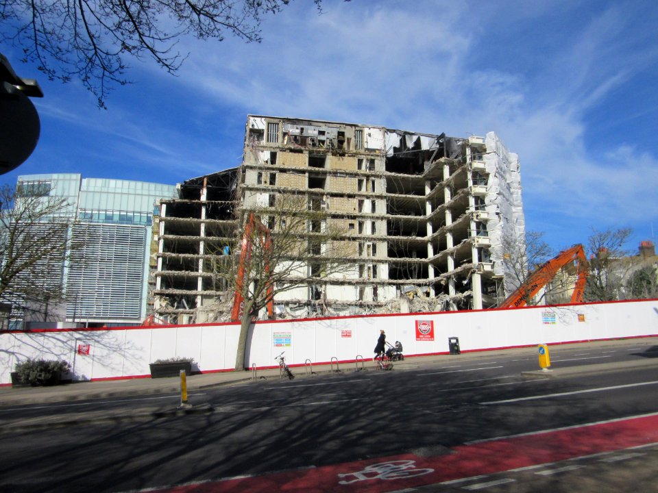 Demolition of Amex House, Edward Street, Brighton (March 2017) (29)