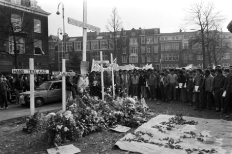 Demonstratie in Amsterdam in verband met de dag van de rassendiscriminatie naar , Bestanddeelnr 932-0541