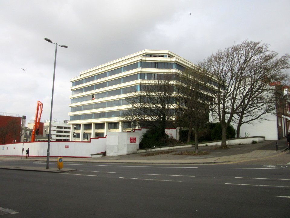 Demolition of Amex House, Edward Street, Brighton (December 2016) (8)