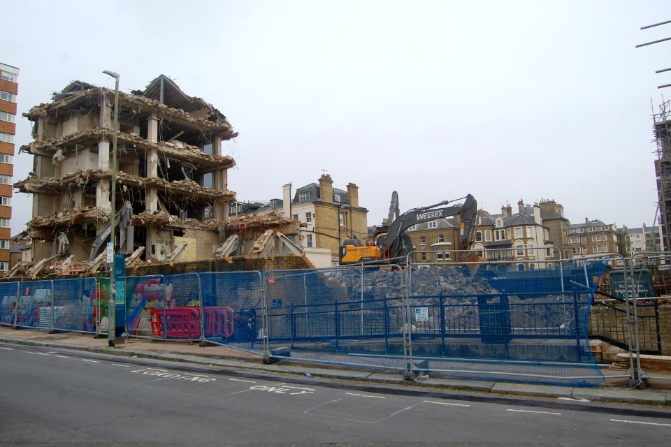 Demolition of North Wing of King's House, Queen's Gardens, Hove (2 February 2020) (13)