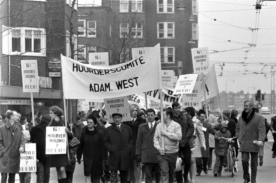 Demonstratie in Amsterdam West tegen de 6% huurverhoging, Bestanddeelnr 922-2450