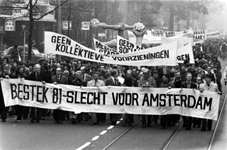 Demonstratie in Amsterdam onder motto Bestek81 is slecht voor Amsterdam demonst, Bestanddeelnr 929-9468
