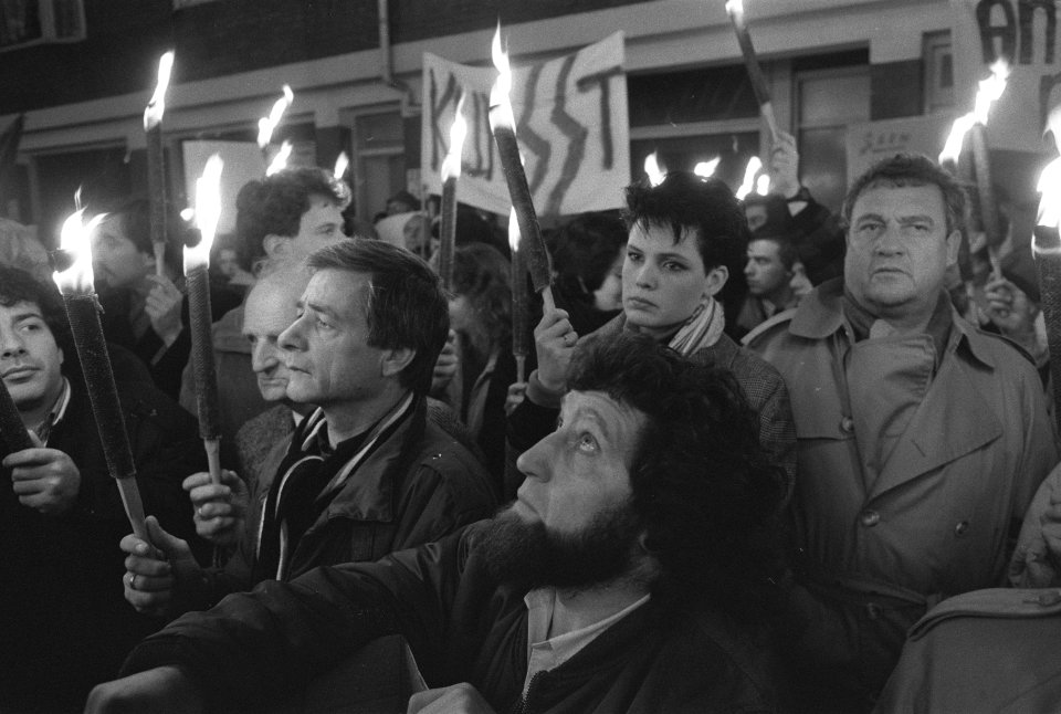 Demonstratie in Rotterdam tegen opvoering Fassbinders het vuil, de stad en de d, Bestanddeelnr 934-1315