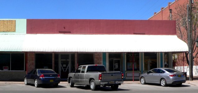 Deming, New Mexico, 112-116 S. Gold from E 1