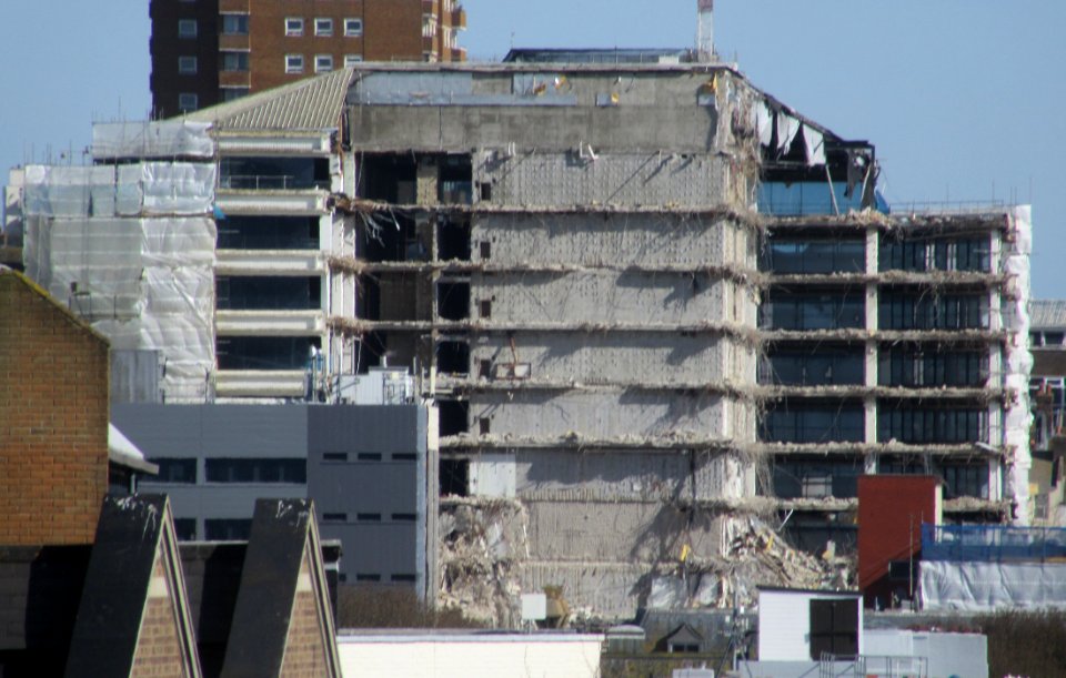Demolition of Amex House, Edward Street, Brighton (March 2017) (7)