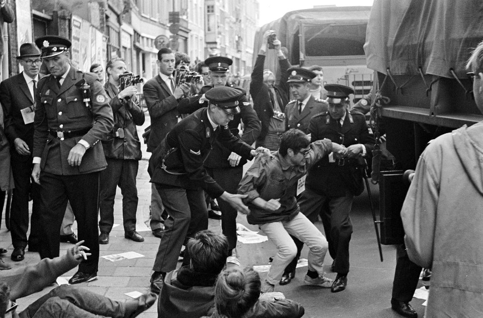 Demonstratie in Amsterdam, Bestanddeelnr 919-3640