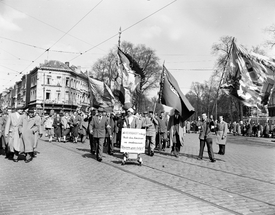 Demonstratie Belgische Katholieken Antwerpen tegen schoolwet Collar, Bestanddeelnr 907-0774