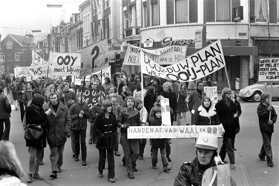 Demonstratie in Nijmegen tegen verleggen Waalbocht bij Ooypolder, Bestanddeelnr 926-0518
