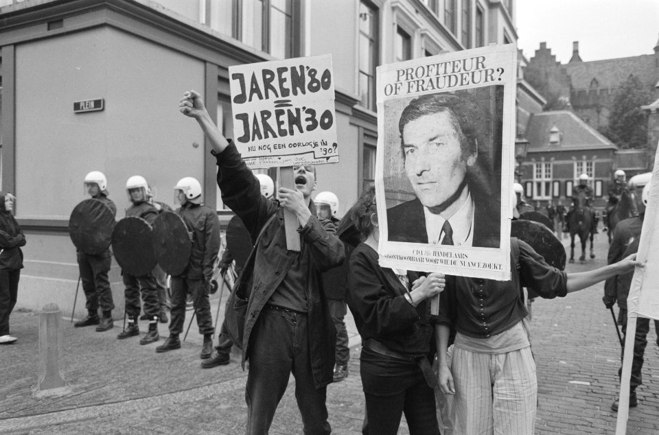 Demonstratie in Den Haag tegen kruisbeleid regering Lubbers, Bestanddeelnr 934-0811