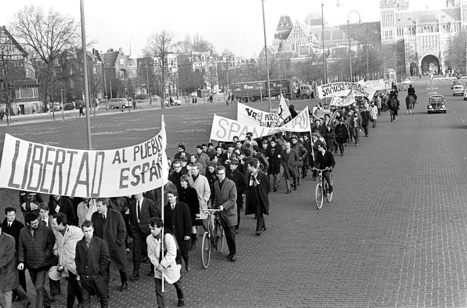 Demonstratie in Amsterdam, Bestanddeelnr 920-0427
