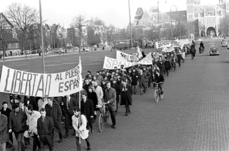 Demonstratie in Amsterdam, Bestanddeelnr 920-0427