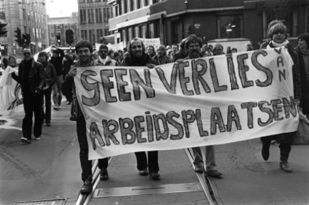 Demonstratie door enkele honderden welzijnswerkers in Amsterdam tegen de bezuini, Bestanddeelnr 931-9621