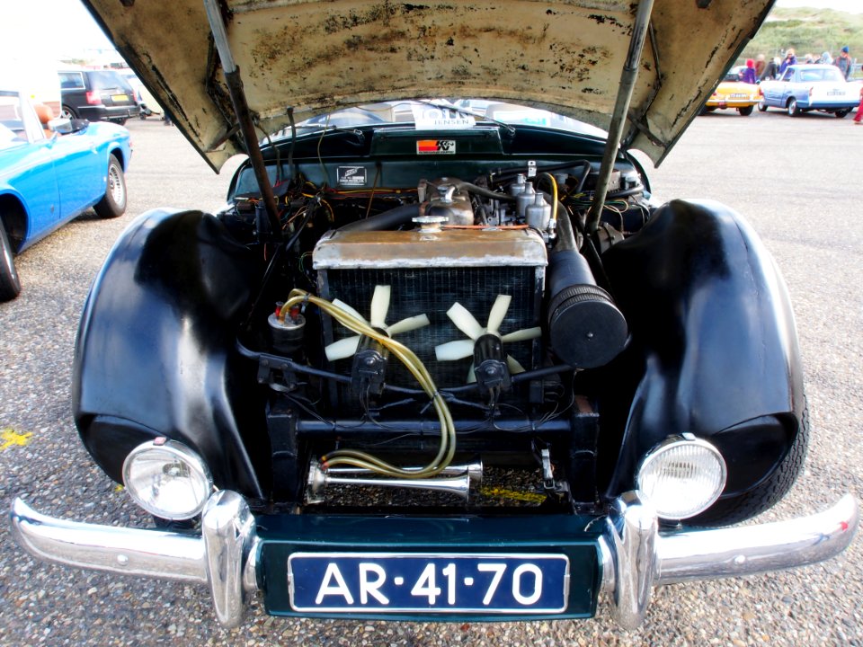 Dark green 1961 Jensen 541 S pic-005