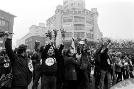 Demonstratie in Eindhoven tegen sluiting aantal bedrijven bij Philips bezetters, Bestanddeelnr 930-6864