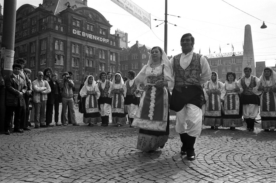 Dansers, Bestanddeelnr 925-5728